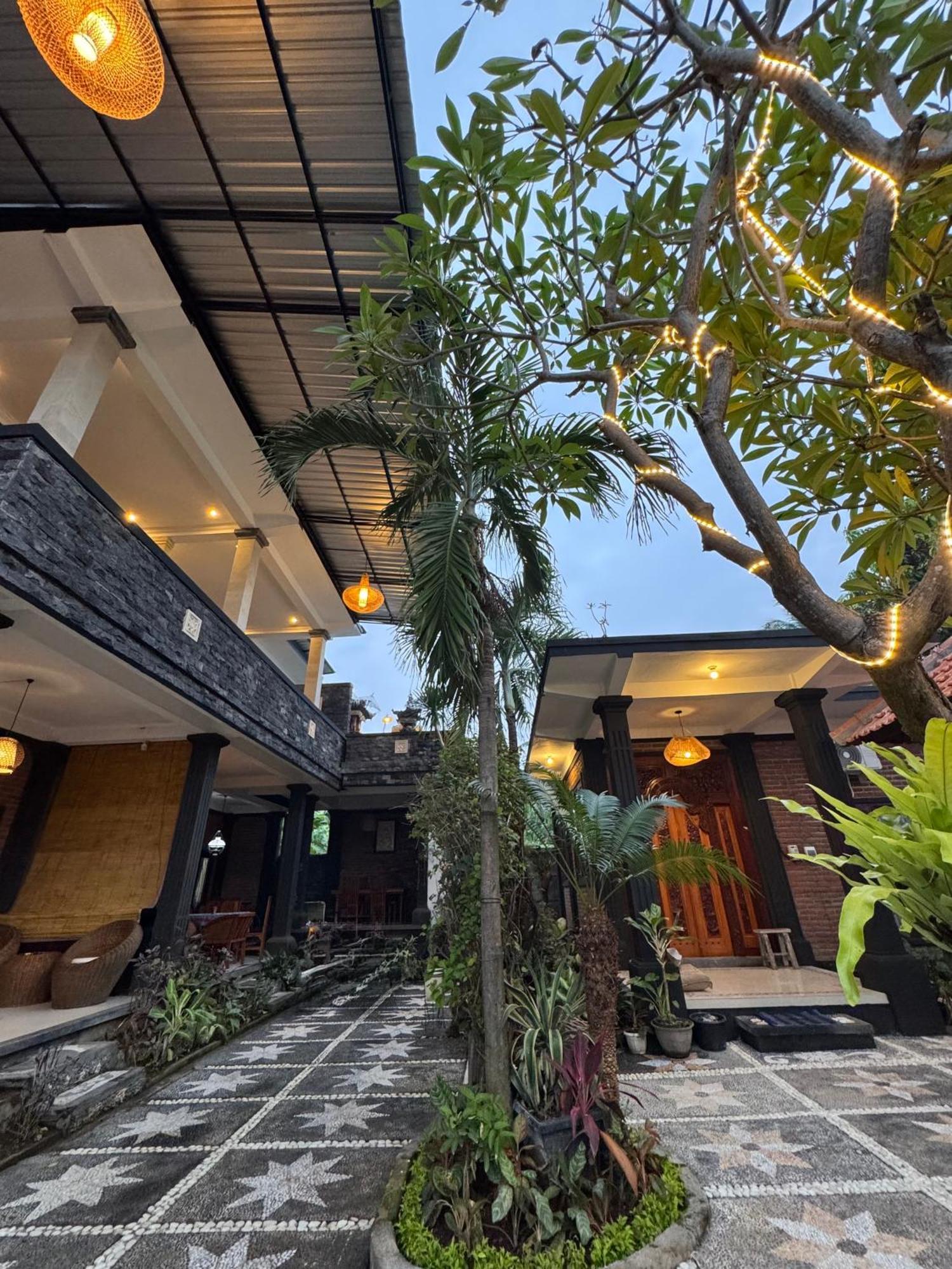 Murni'S House Lovina Exterior foto